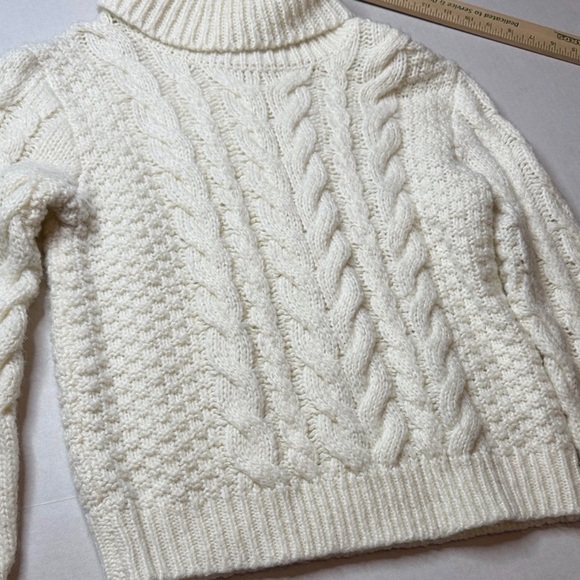 Harper Heritage Cable Knit Sweater Size M - Picture 2 of 8